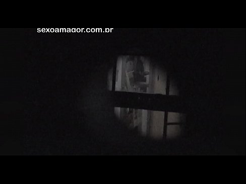 ❤️ Blondie filmohet fshehurazi nga një soditës i lagjes i fshehur pas tullave të zbrazëta ❌ Porno në sq.porngifmag-com.ru ﹏